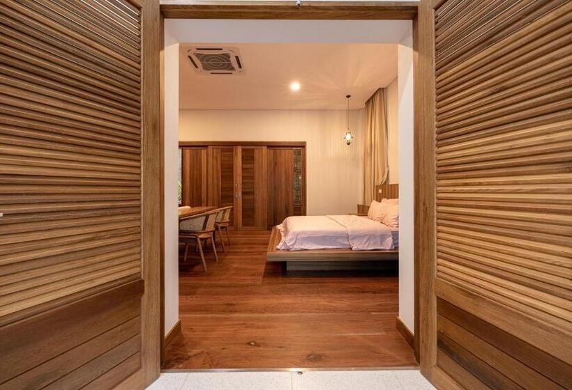 Номер Стандарт с Балконом, Thammachard29 Resort Baangrood