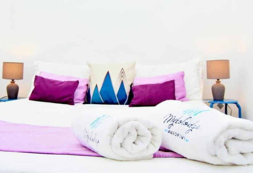 بنگله خانوادگی, Mykolodge Majunga