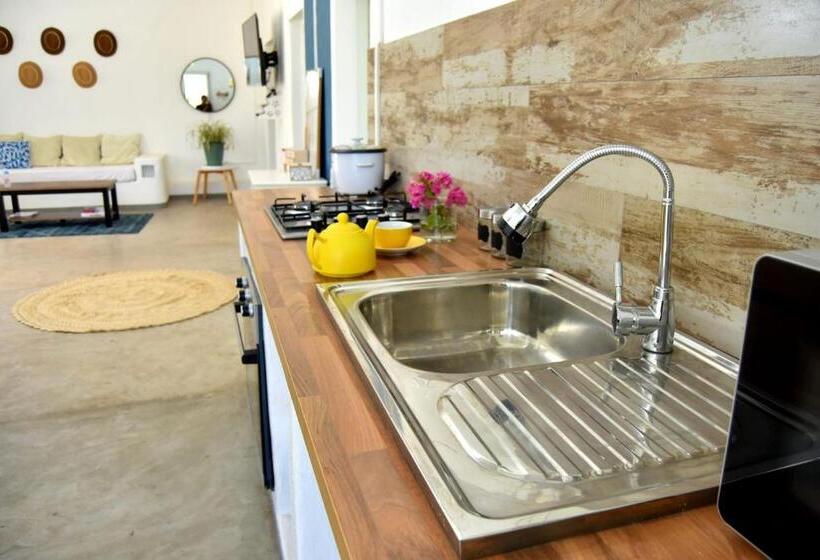 بنگله خانوادگی, Mykolodge Majunga