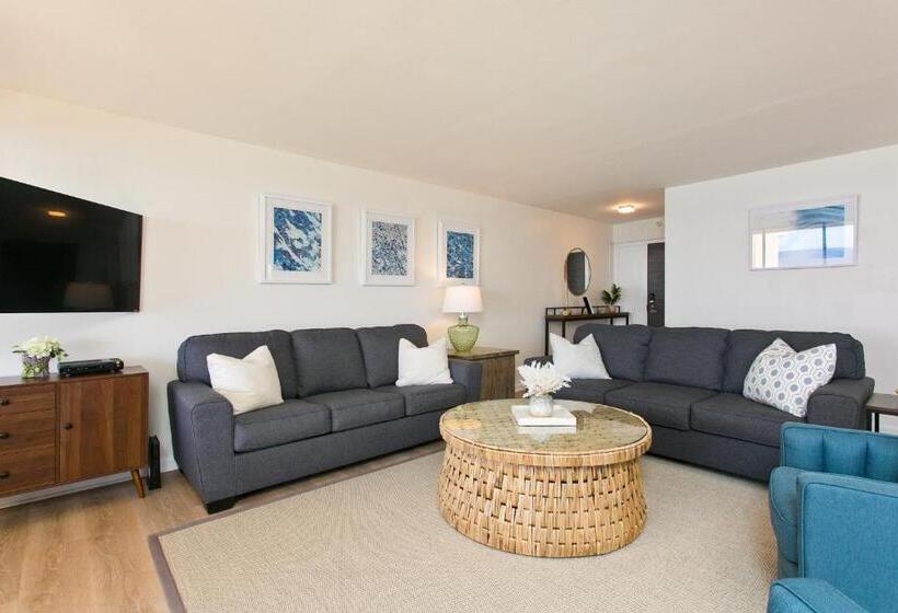 Апартаменты 1 Спальня Вид на Море, High Floor Luxury Oceanfront At Waikiki Beach Tower