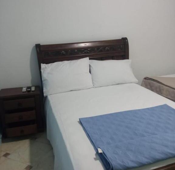 ４ベッドルームハウス, Hostal Arcadia Minca