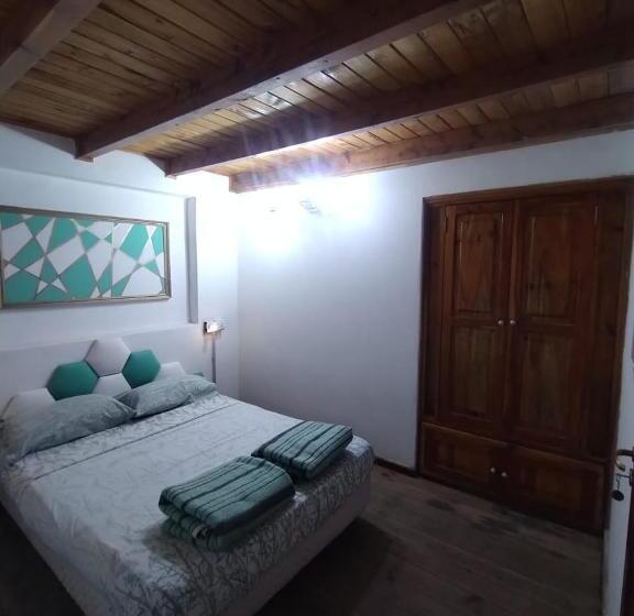 标准间, Hostel Piltri