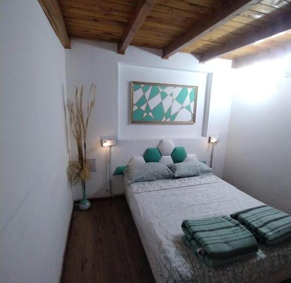 标准间, Hostel Piltri