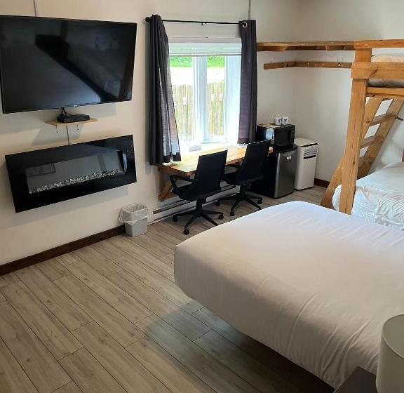 デラックストリプルルーム, Auberge De Ferme Neuve