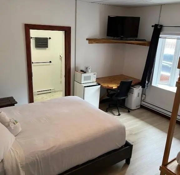 トリプルクラシックルーム, Auberge De Ferme Neuve