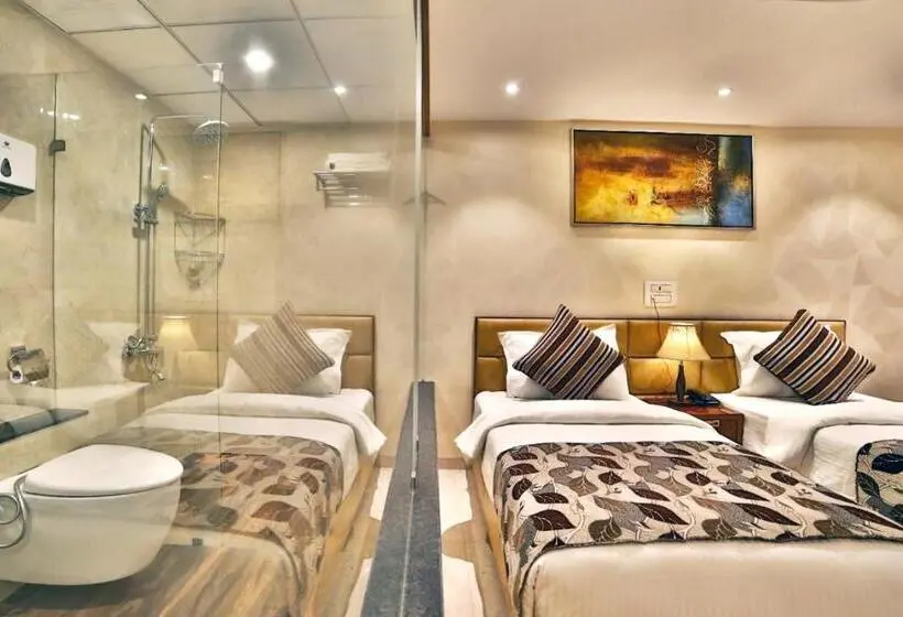 Deluxe-huone, Kings Heritage Surat