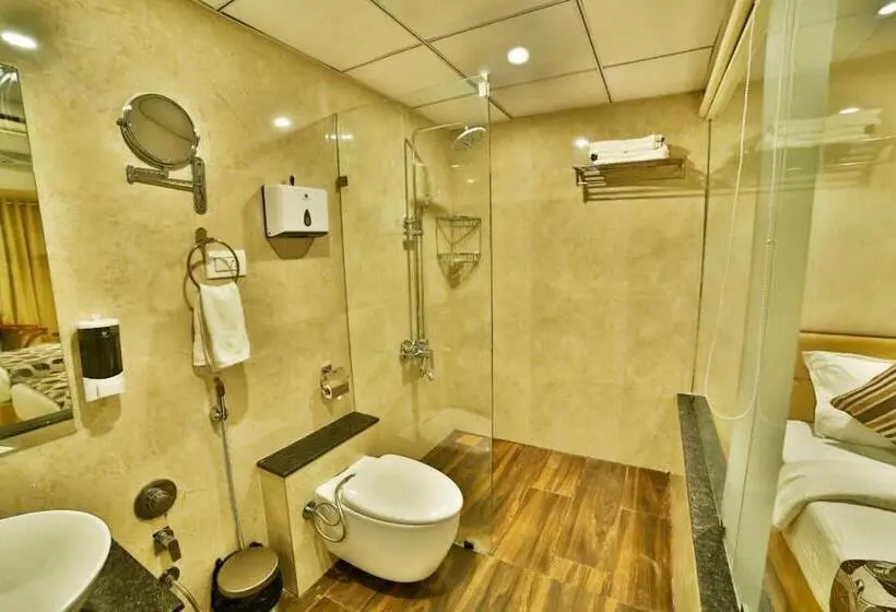 Deluxe-huone, Kings Heritage Surat