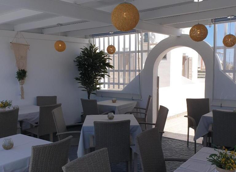 스탠다드 트리플 룸 풀장 전망, Sagma Central Rooms