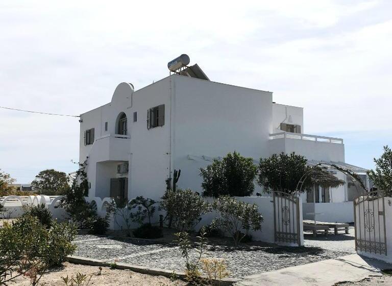 プールの見えるスタンダードトリプルルーム, Sagma Central Rooms