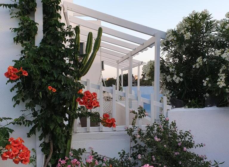 스탠다드 트리플 룸 풀장 전망, Sagma Central Rooms