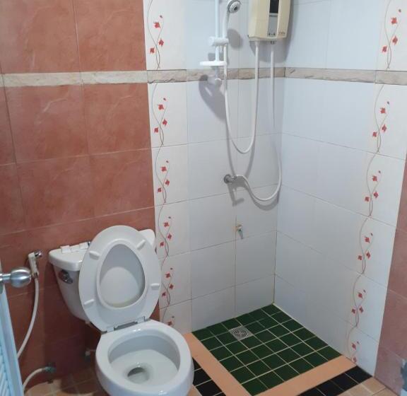 غرفة كلاسيكية ثلاثية, โรงแรมบ้านสุวรรณา Baansuwanna