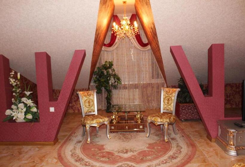 اتاق لوکس, Ceasar