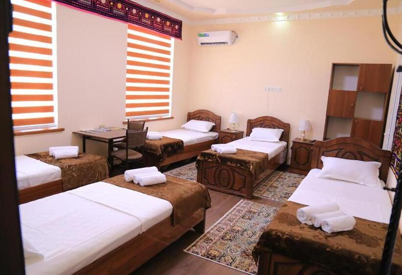 חדר משפחתי, Nihol