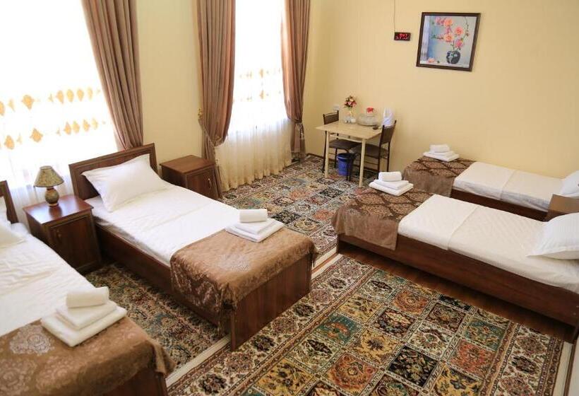 חדר משפחתי, Nihol