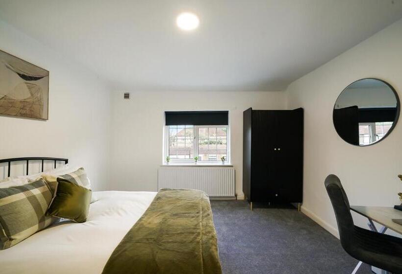 이코노미 룸, Pitshanger Hububb Stay