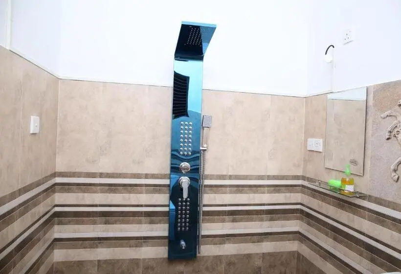 デラックスルーム, Suzzi Villa