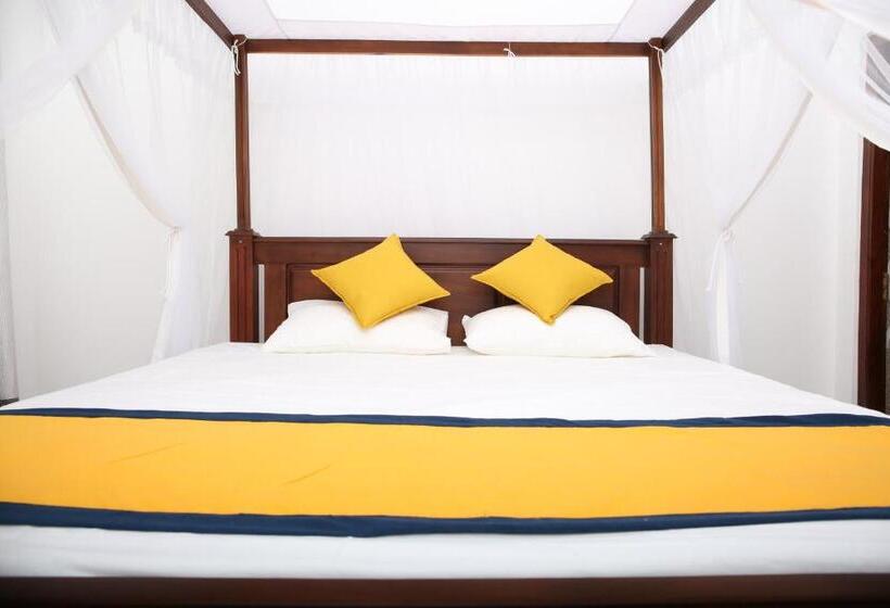 デラックスルーム, Suzzi Villa