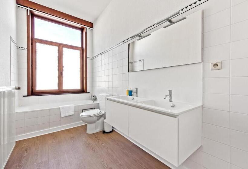 4인용 스탠다드 룸, The Old One Fifteen By Romy&travis