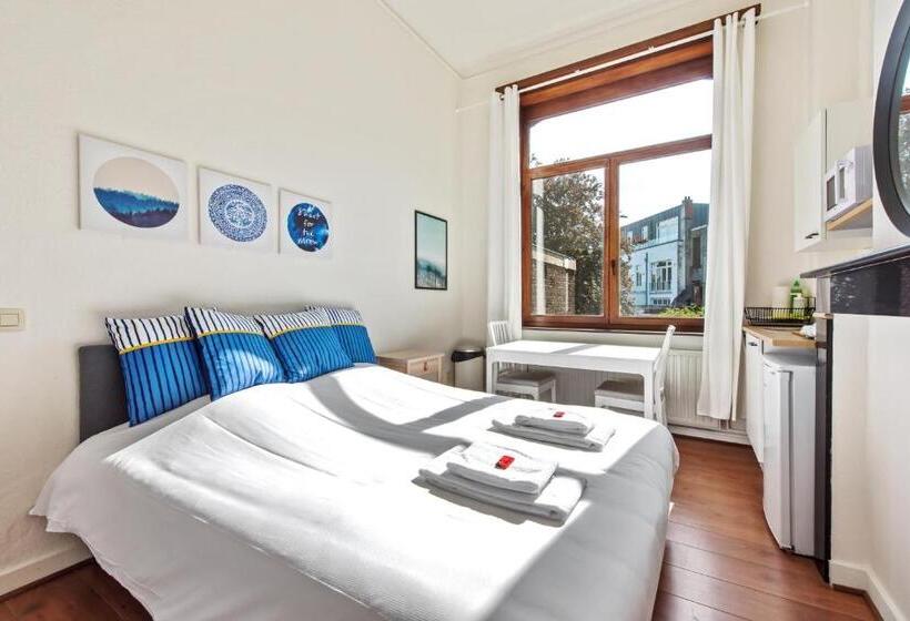 اتاق استاندارد چهار تخته, The Old One Fifteen By Romy&travis