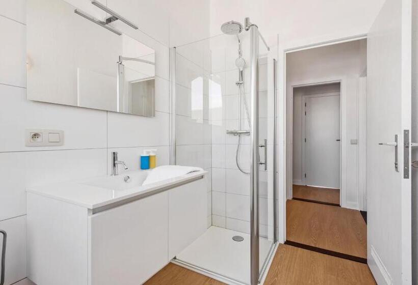 اتاق استاندارد سه نفره, The Old One Fifteen By Romy&travis