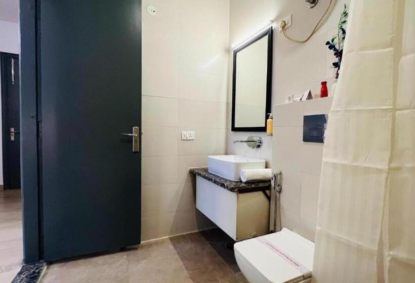 חדר סופריור עם מיטת קינג, Zen Medicity   Hotel & Serviced Apartments Gurgaon
