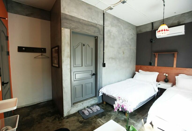 Люкс Вид на Сад, Hongdae Guesthouse Pajamaparty   Hostel