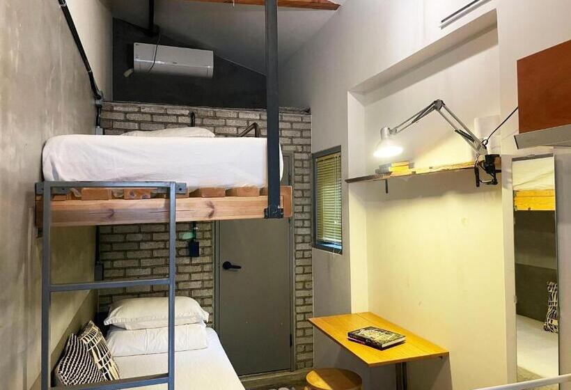 Номер Стандарт с Террасой, Hongdae Guesthouse Pajamaparty   Hostel