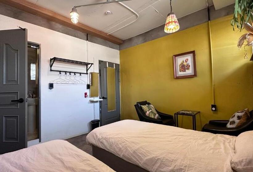 Номер Superior Вид на Сад, Hongdae Guesthouse Pajamaparty   Hostel