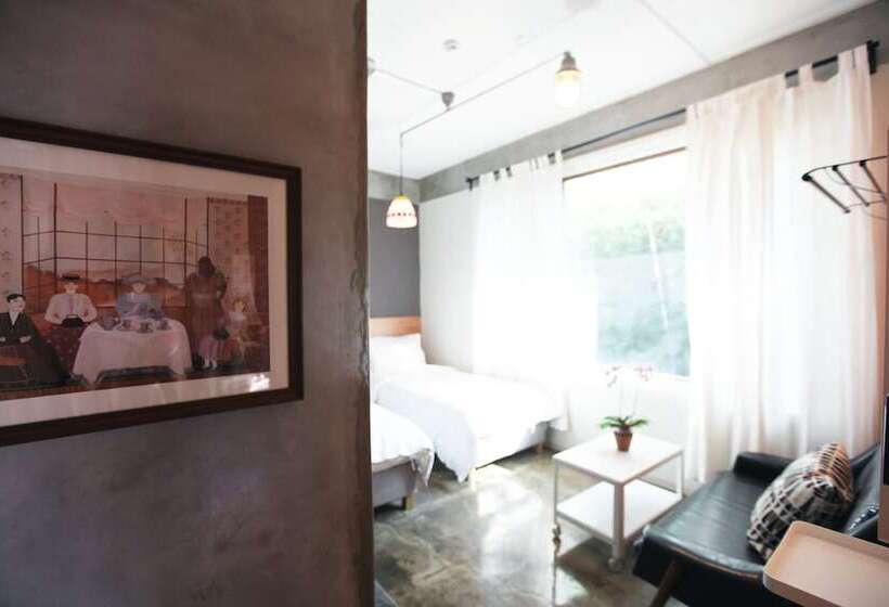 Люкс Вид на Сад, Hongdae Guesthouse Pajamaparty   Hostel