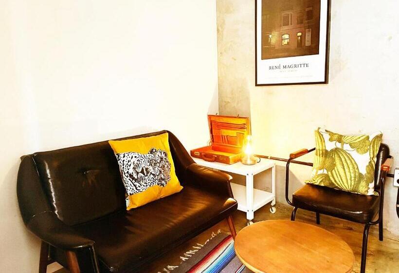 Студия Стандарт, Hongdae Guesthouse Pajamaparty   Hostel