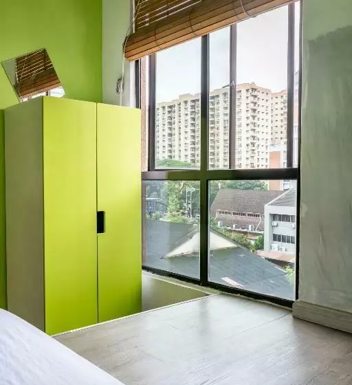 اتاق استاندارد یک نفره, Pods The Backpackers Home & Cafe