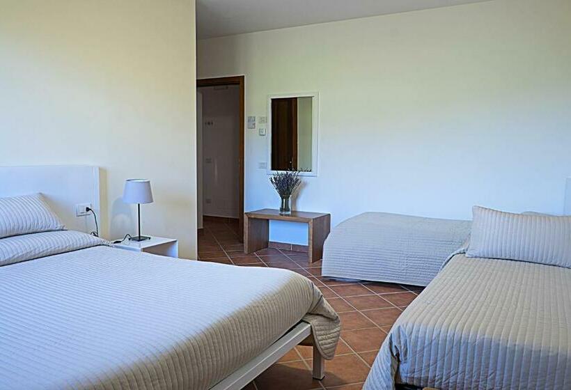 4인용 스탠다드 룸, Assisium Agriturismo