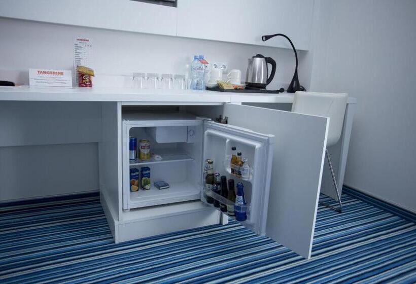 اتاق سه نفره دلوکس با چشم‌انداز دریا, Aparthotel Tangerine