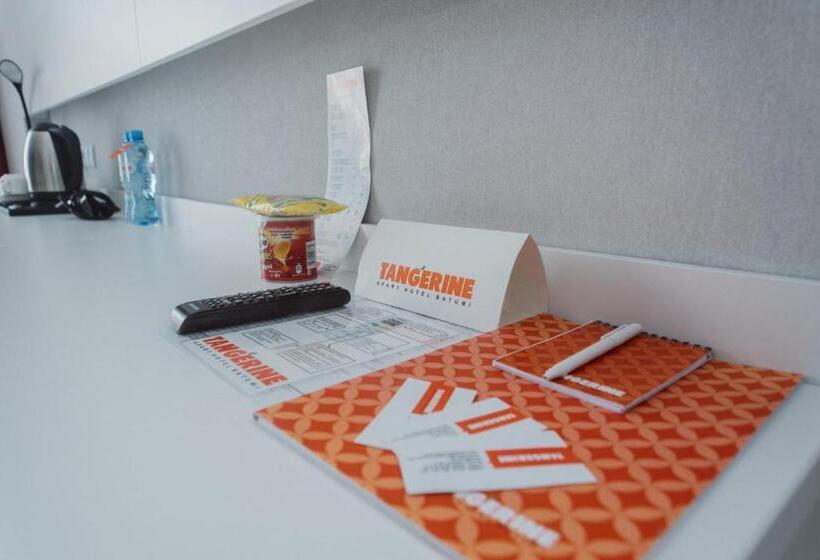 اتاق سه نفره دلوکس با چشم‌انداز دریا, Aparthotel Tangerine