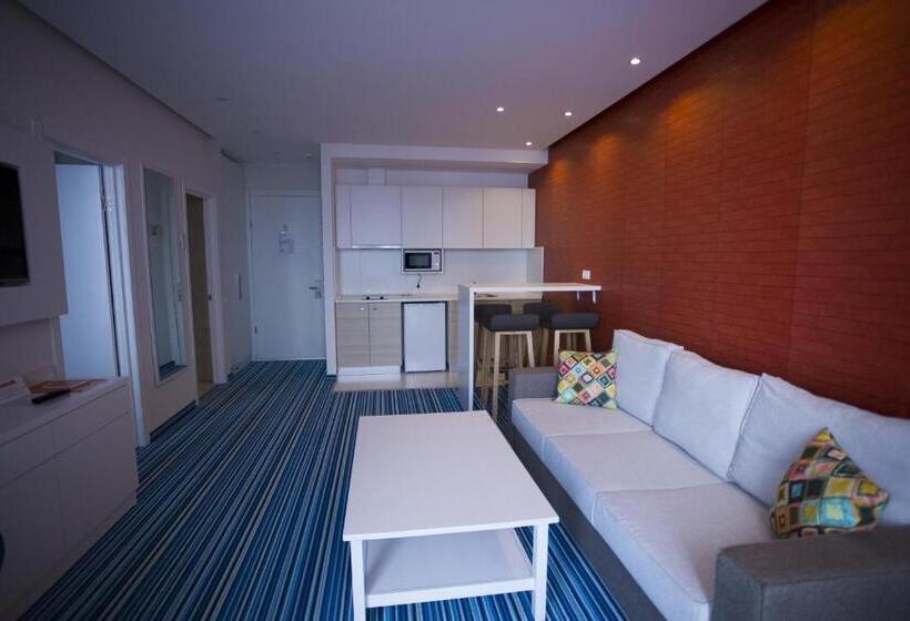 سوییت خانوادگی, Aparthotel Tangerine