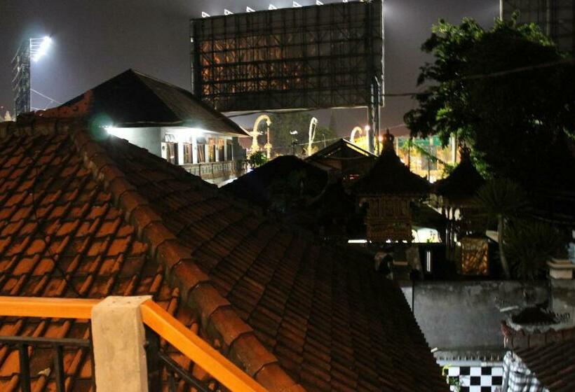 Номер Стандарт с Балконом, Chillin Kuta Homestay