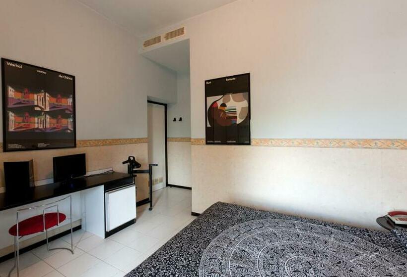 חדר סטנדרט יחיד, Letizia