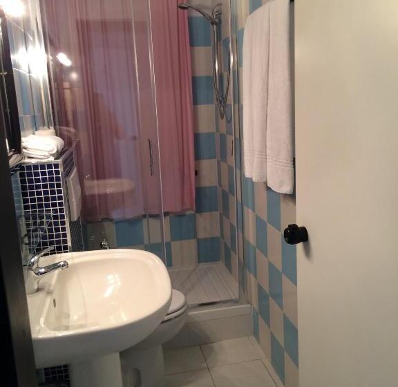 חדר סטנדרט, Letizia