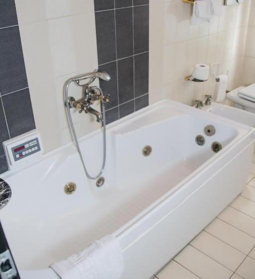 סוויטה דלוקס, Letizia