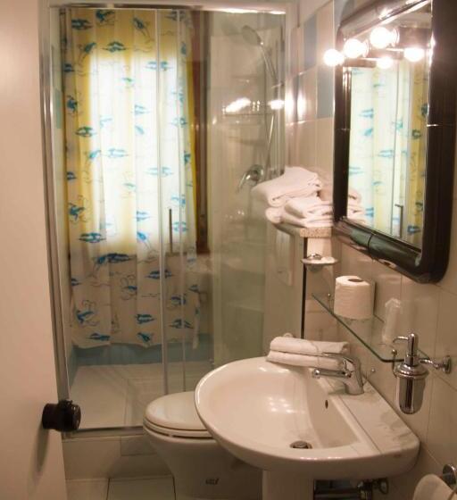 חדר סטנדרט, Letizia