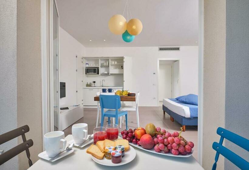 סטודיו נוח, Felix Hotels   Hotel Residence Porto San Paolo