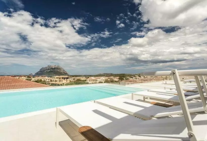 スーペリアールーム, Felix Hotels   Hotel Residence Porto San Paolo