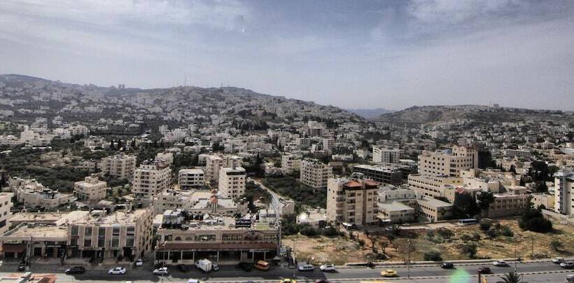 اتاق استاندارد سه نفره, Saint Gabriel