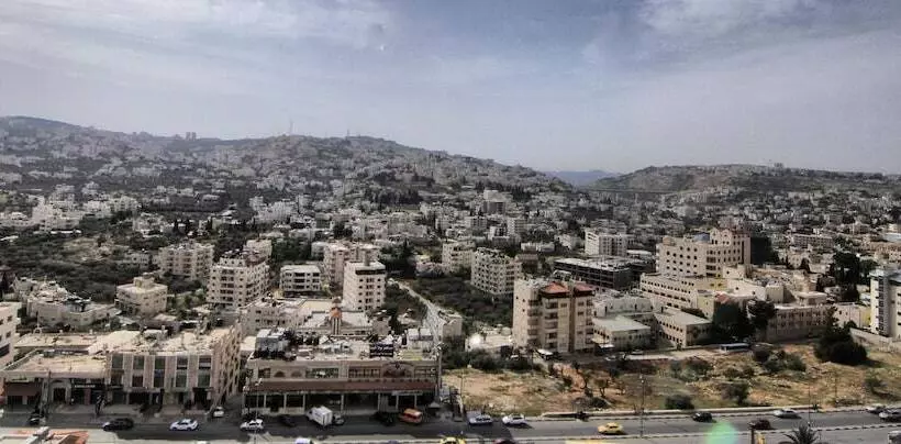 اتاق استاندارد سه نفره, Saint Gabriel