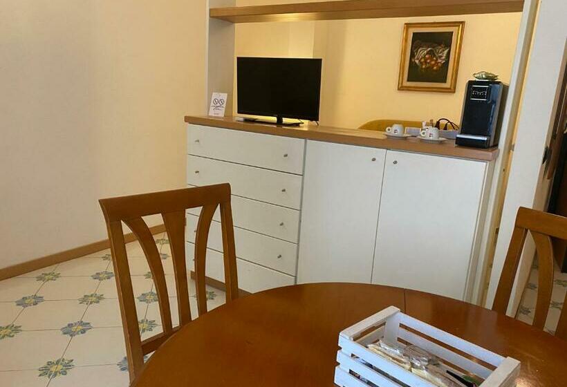 استودیوی استاندارد, Gatto Bianco Le Dimore