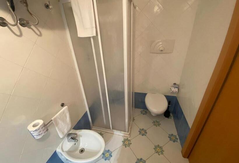 اتاق لوکس یک تخته, Gatto Bianco Le Dimore