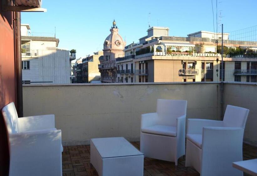 سوئیت جونیور با تراس, Gatto Bianco Le Dimore