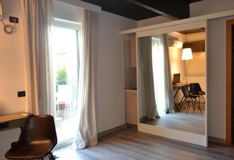 سوئیت جونیور با تراس, Gatto Bianco Le Dimore