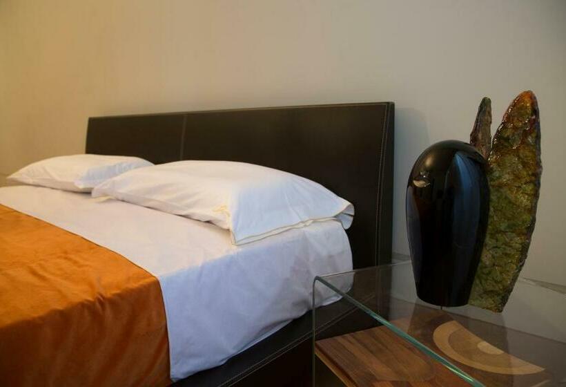 سوئیت با تخت بزرگ, Le Saline Luxury Guest House