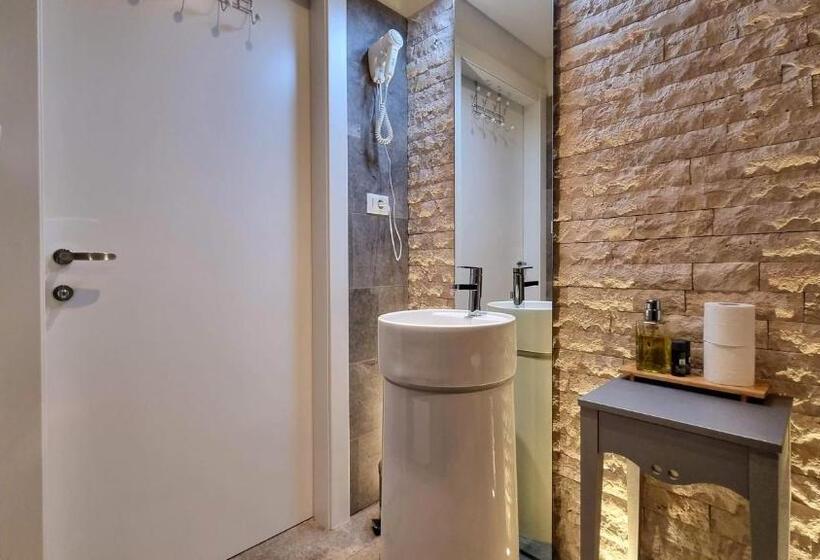 سوئیت با تخت بزرگ, Le Saline Luxury Guest House